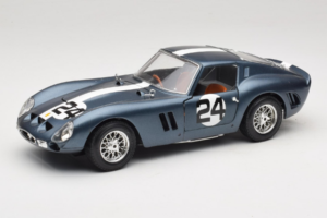 Ferrari 250 GTO #24 Bleu Bande Blanche 1962 Bburago 1:18 3011-B2 Métal