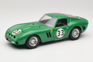 Ferrari 250 GTO #33 Vert Bburago 1:18 3011-G1 Métal
