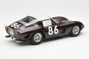 Ferrari 250 GTO #86 Targa Florio 1962 CMC 1:18 M-156 Métal — image 2 sur 6