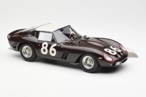 Ferrari 250 GTO #86 Targa Florio 1962 CMC 1:18 M-156 Métal — image 4 sur 6