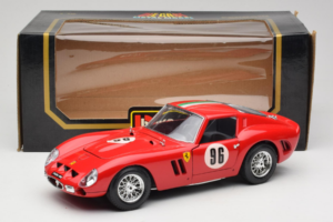 Ferrari 250 GTO #96 Rouge 1962 Bburago 1:18 3011-N1 Métal — image 8 sur 8