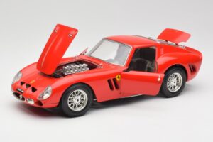 Ferrari 250 GTO Rouge Bburago 1:18 3011 Métal — image 2 sur 8