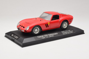 Ferrari 250 GTO Rouge Replacement Stand Exclusive Cars 1:18 EC005 Métal