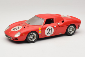 Ferrari 250 LM #21 M. Gregory / J. Rindt 24 Hours of Le Mans 1965 Bburago 1:18 3033-P2 Métal