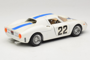 Ferrari 250 LM #22 Blanc 1965 Bburago 1:18 3333-W1 Métal — image 3 sur 8