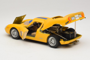 Ferrari 250 LM #9 Jaune 1965 Bburago 1:18 3033-Y1 Métal — image 5 sur 8