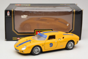 Ferrari 250 LM #9 Jaune 1965 Bburago 1:18 3033-Y1 Métal — image 8 sur 8