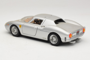 Ferrari 250 LM Argent Bburago 1:18 3033-S1 Métal — image 7 sur 8
