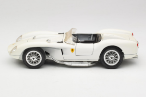 Ferrari 250 Testa Rossa Blanc Replacement Box Bburago 1:18 3007-R3 Métal — image 4 sur 8