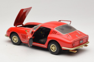 Ferrari 275 GTB/4 Rouge ERTL 1:18 7493-P1 Métal — image 5 sur 8