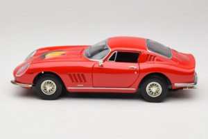 Ferrari 275 GTB/4 Rouge Avec Palmier sur le Capot ERTL 1:18 7483-P1 Métal — image 4 sur 8