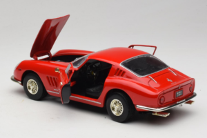 Ferrari 275 GTB/4 Rouge Avec Palmier sur le Capot ERTL 1:18 7483-P1 Métal — image 5 sur 8