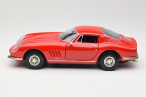 Ferrari 275 GTB/4 Rosso Corsa ERTL 1:18 7483 Métal — image 4 sur 8