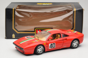 Ferrari 288 GTO #40 Rouge Drapeau Italien 1984 Bburago 1:18 3027-P1 Métal — image 8 sur 8