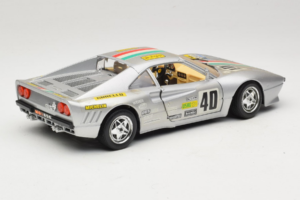 Ferrari 288 GTO #40 Argent 1984 Bburago 1:18 3027-S1 Métal — image 3 sur 8