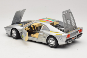 Ferrari 288 GTO #40 Argent 1984 Bburago 1:18 3027-S1 Métal — image 5 sur 8