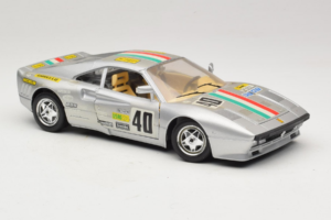 Ferrari 288 GTO #40 Argent 1984 Bburago 1:18 3027-S1 Métal — image 6 sur 8