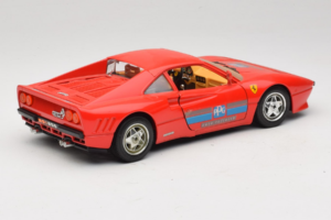 Ferrari 288 GTO PPG Auto Refinish Rouge Bburago 1:18 3027-P2 Métal — image 3 sur 8