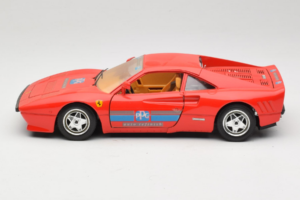 Ferrari 288 GTO PPG Auto Refinish Rouge Bburago 1:18 3027-P2 Métal — image 4 sur 8