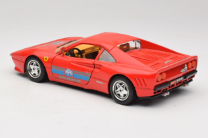 Ferrari 288 GTO PPG Auto Refinish Rouge Bburago 1:18 3027-P2 Métal — image 7 sur 8