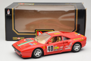 Ferrari 288 GTO Rally #40 Rouge 1986 Bburago 1:18 3057-P1 Métal — image 8 sur 8
