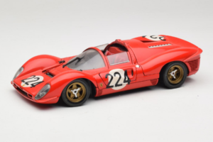 Ferrari 330 P4 #224 Rouge 1967 Revell 1:18 48825-P2 Métal