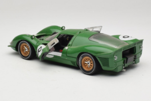 Ferrari 330 P4 #9 Vert Spa-Francorchamps 1967 Eagles Race 1:18 41007 Métal — image 5 sur 8