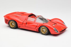 Ferrari 330 P4 Rouge 1967 Revell 1:18 48822 Métal — image 6 sur 8