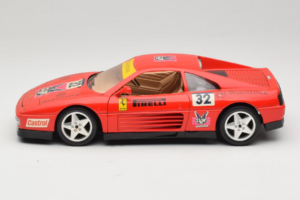 Ferrari 348 TB #32 Pirelli Rouge 1989 Bburago 1:18 3039-P1 Métal — image 4 sur 8