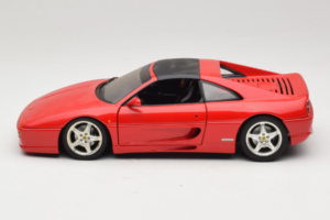 Ferrari F355 GTS Rouge UT Models 1:18 22111 Métal — image 4 sur 8