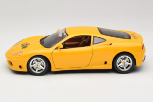 Ferrari 360 Modena 25 Jahre FMC Jaune Bburago 1:18 3358-Y1 Métal — image 4 sur 8
