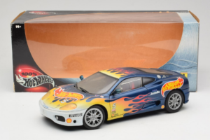 Ferrari 360 Modena Challenge #5 Hot Wheels Purple Fire Livery 1999 Bburago 1:18 29619 Métal — image 8 sur 8