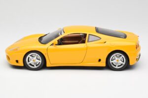 Ferrari 360 Modena Jaune Bburago 1:18 3368 Métal — image 4 sur 8