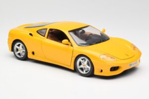 Ferrari 360 Modena Jaune Bburago 1:18 3368 Métal — image 6 sur 8