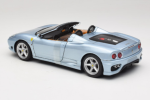 Ferrari 360 Spider Bleu The Italian Job Hot Wheels 1:18 P9905 Métal — image 5 sur 6