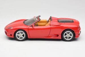 Ferrari 360 Spider Rouge Hot Wheels 1:18 FER129 Métal — image 4 sur 8