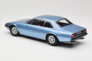 Ferrari 365 GT4 2+2 Bleu KK-Scale 1:18 KKDC180162 Métal — image 5 sur 6