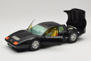 Ferrari 365 GT4 BB Noir Chrono 1:18 CH002 Métal — image 2 sur 8