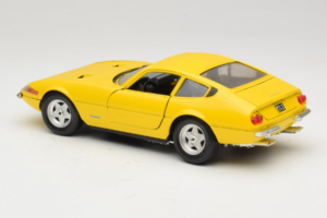 Ferrari 365 GTB/4 Daytona Jaune Techno Giodi 1:18 40011-Y1 Métal — image 6 sur 7