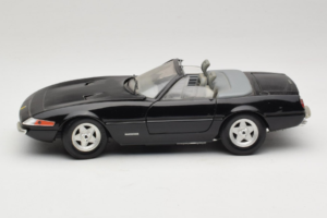 Ferrari 365 GTB/4 Daytona Cabriolet Noir Techno Giodi 1:18 40011-B1 Métal — image 4 sur 8