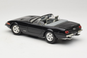 Ferrari 365 GTB/4 Daytona Cabriolet Noir Techno Giodi 1:18 40011-B1 Métal — image 7 sur 8