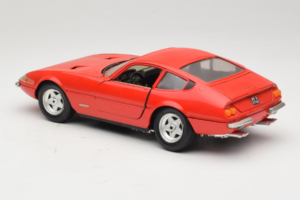 Ferrari 365 GTB/4 Daytona Rouge Techno Giodi 1:18 40011-P2 Métal — image 7 sur 8