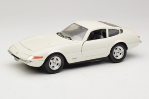 Ferrari 365 GTB/4 Daytona Berlina Blanc Techno Giodi 1:18 74007 Métal