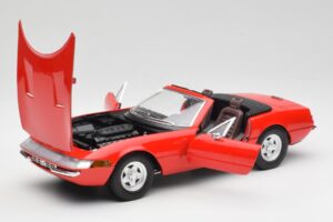 Ferrari 365 GTS Rouge Solido 1:18 8017 Métal — image 2 sur 8