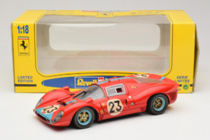Ferrari 412P #23 W. Mairesse / J. Beurlys Le Mans 1967 Rouge Revell 1:18 48826 Métal — image 8 sur 8