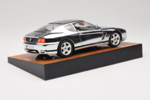 Ferrari 456 GT Chrome Silver Bburago 1:18 3746-R1 Métal — image 4 sur 8