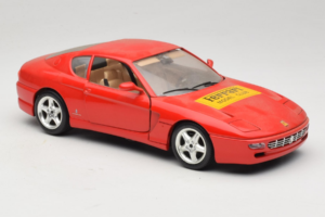 Ferrari 456 GT Ferrari Model Club Rouge Bburago 1:18 3036-P1 Métal — image 6 sur 8