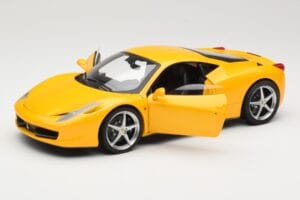 Ferrari 458 Italia Jaune Hot Wheels 1:18 P9894 Métal — image 2 sur 8