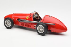 Ferrari 500 F2 #1 A. Ascari F1 Double World Champion 1952-1953 CMC 1:18 M-056 Métal — image 5 sur 6
