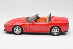 Ferrari 550 Barchetta Pininfarina Rouge Bburago 1:18 327660 Métal — image 4 sur 8